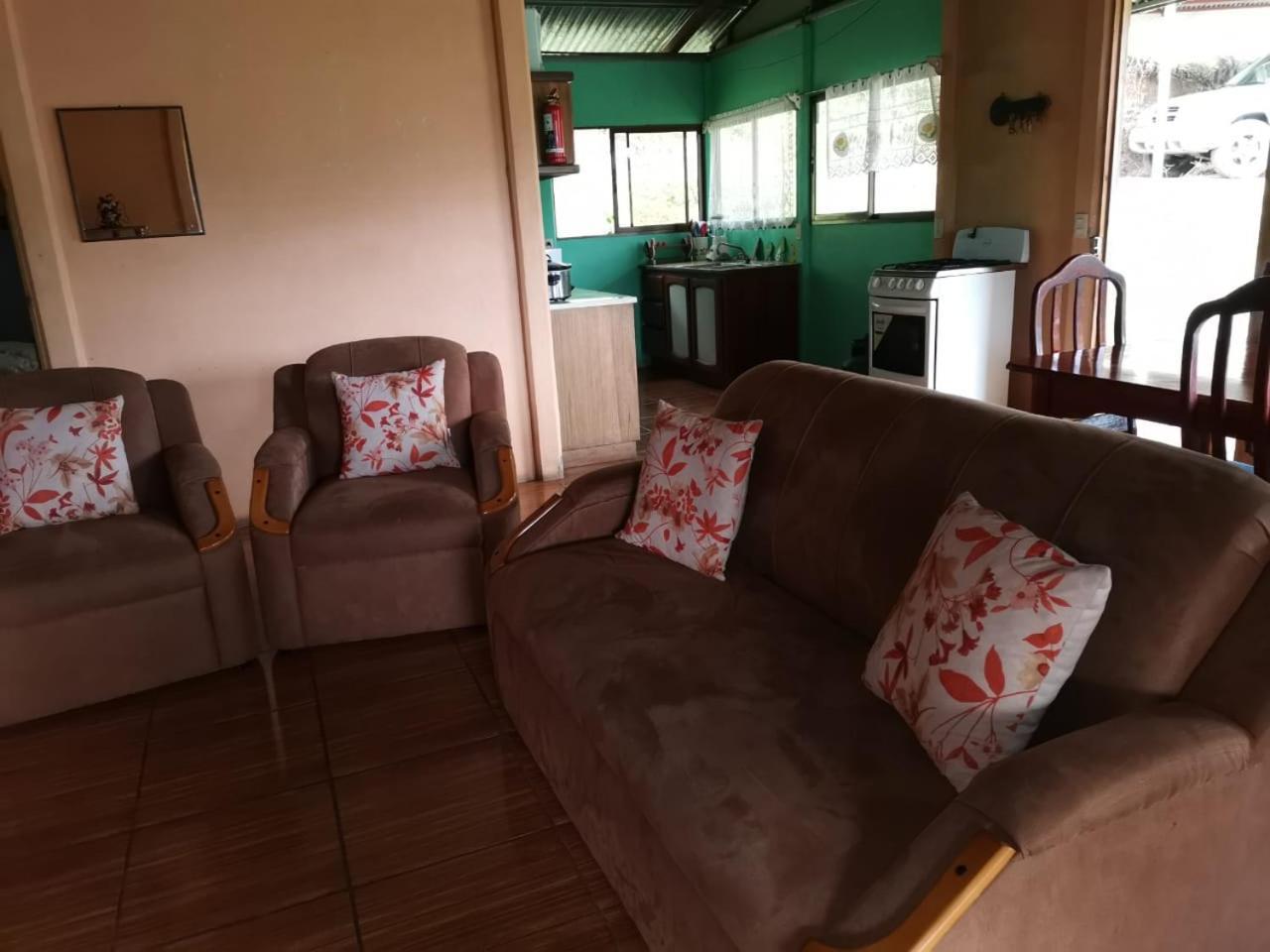 Bella Vista Guest House Turrialba Bagian luar foto